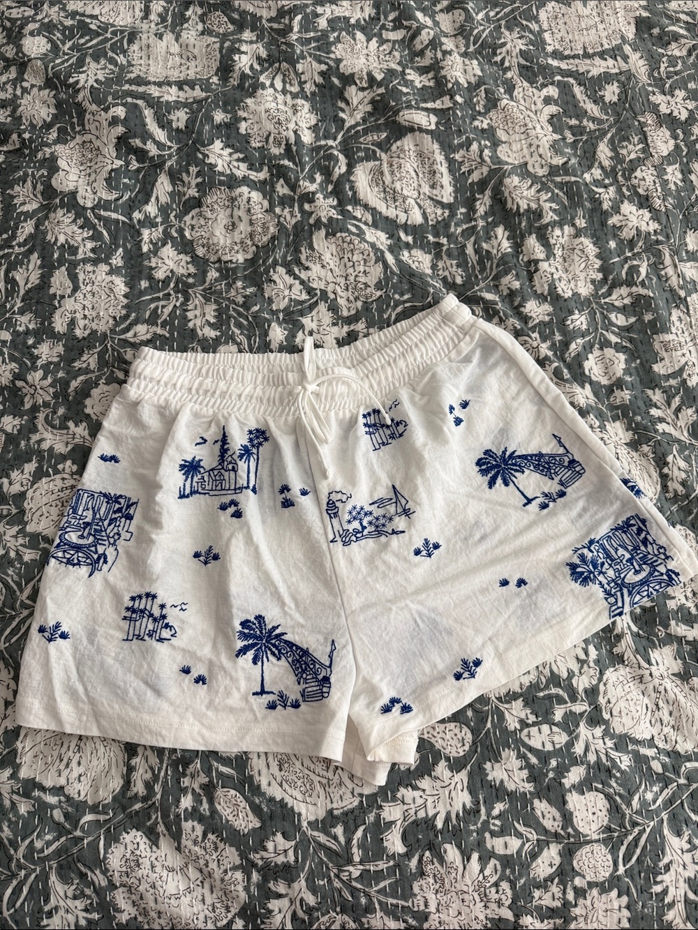 [Zara] White Shorts with Blue Tropical Print - Women's Casual Drawstring Shorts